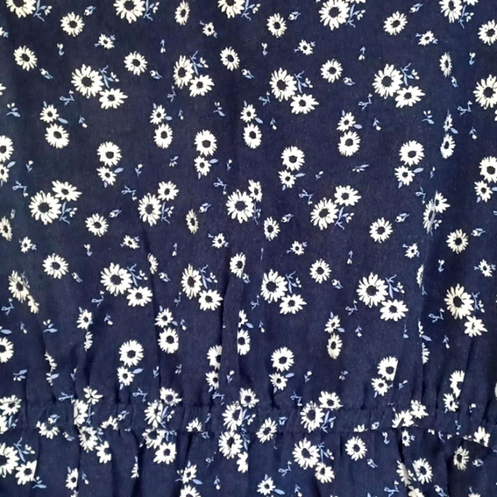 Floral blouse - Picture 2 of 6